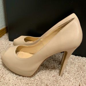 Rock & Republic Nude Pumps